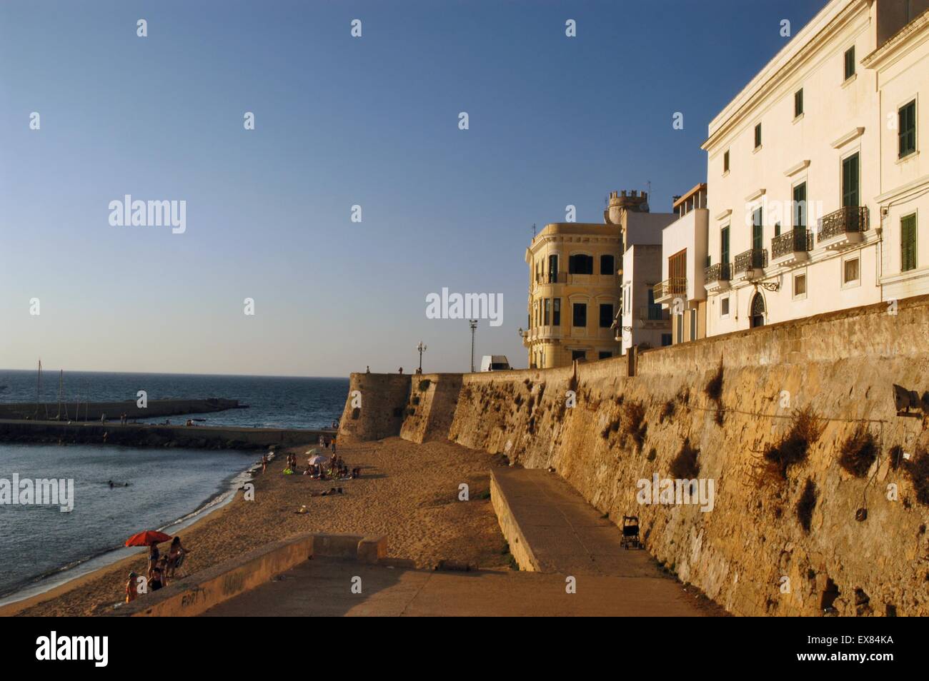 Italy, region Apulia, Gallipoli, houses in the old city Stock Photo - Alamy