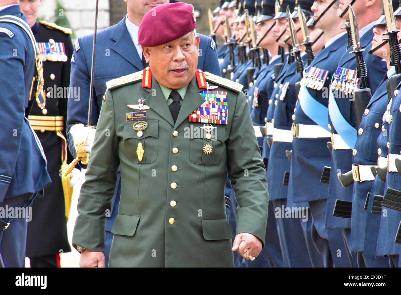 London, UK. 08th July, 2015. Malaysian Chief of Defence Forces, General Tan Sri Dato' Sri Zulkifeli Mohd Zin inspect The Guard of Honour found by The Queen's Colour Squadron, Royal Air Force, with musical support from The Band of the Royal Air Force at the Horse Guards Parade, London, July 08, 2015. Credit:  Rosli Othman/Alamy Live News Stock Photo