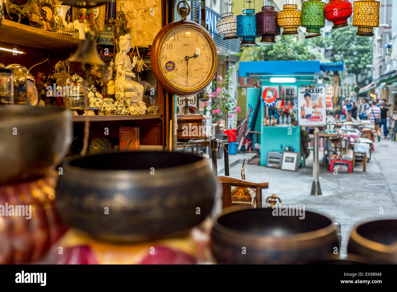 Interior of a stall at Cat Street Market, Hong Kong, China Stock Photo