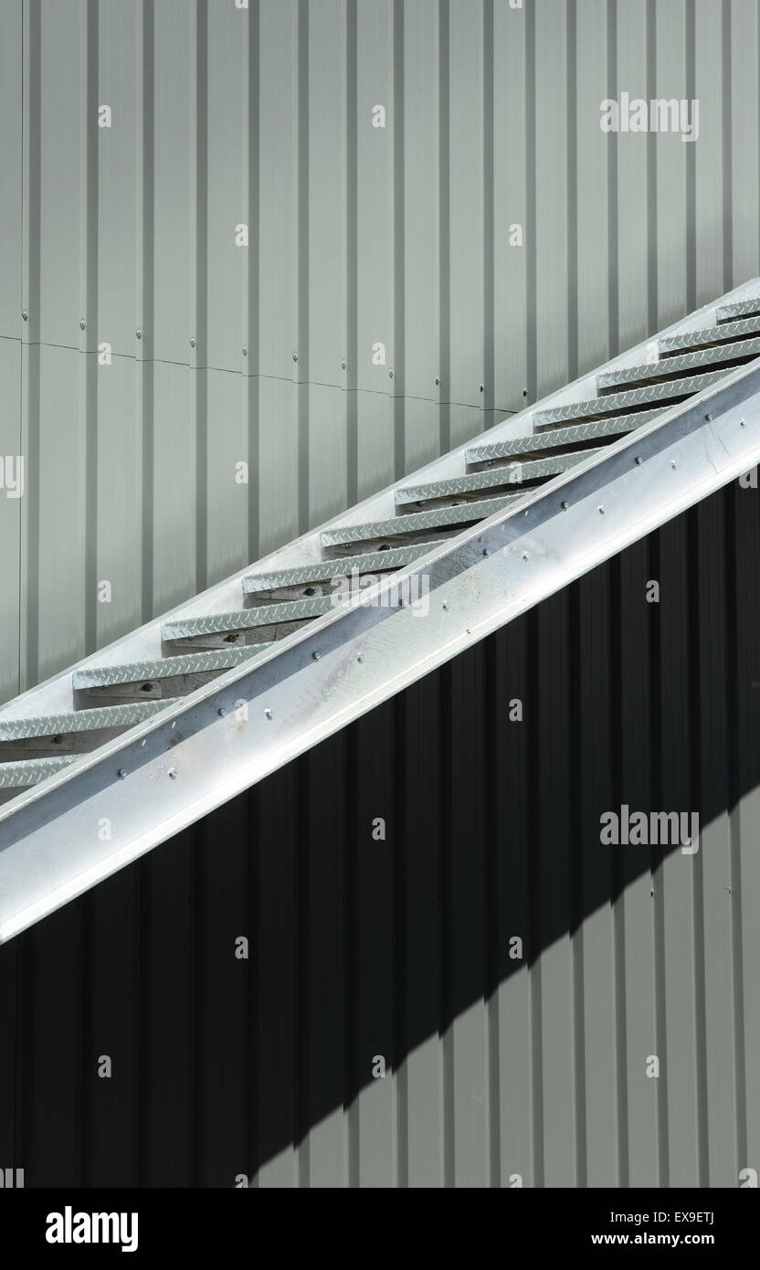 Steel clad hi-res stock photography and images - Alamy