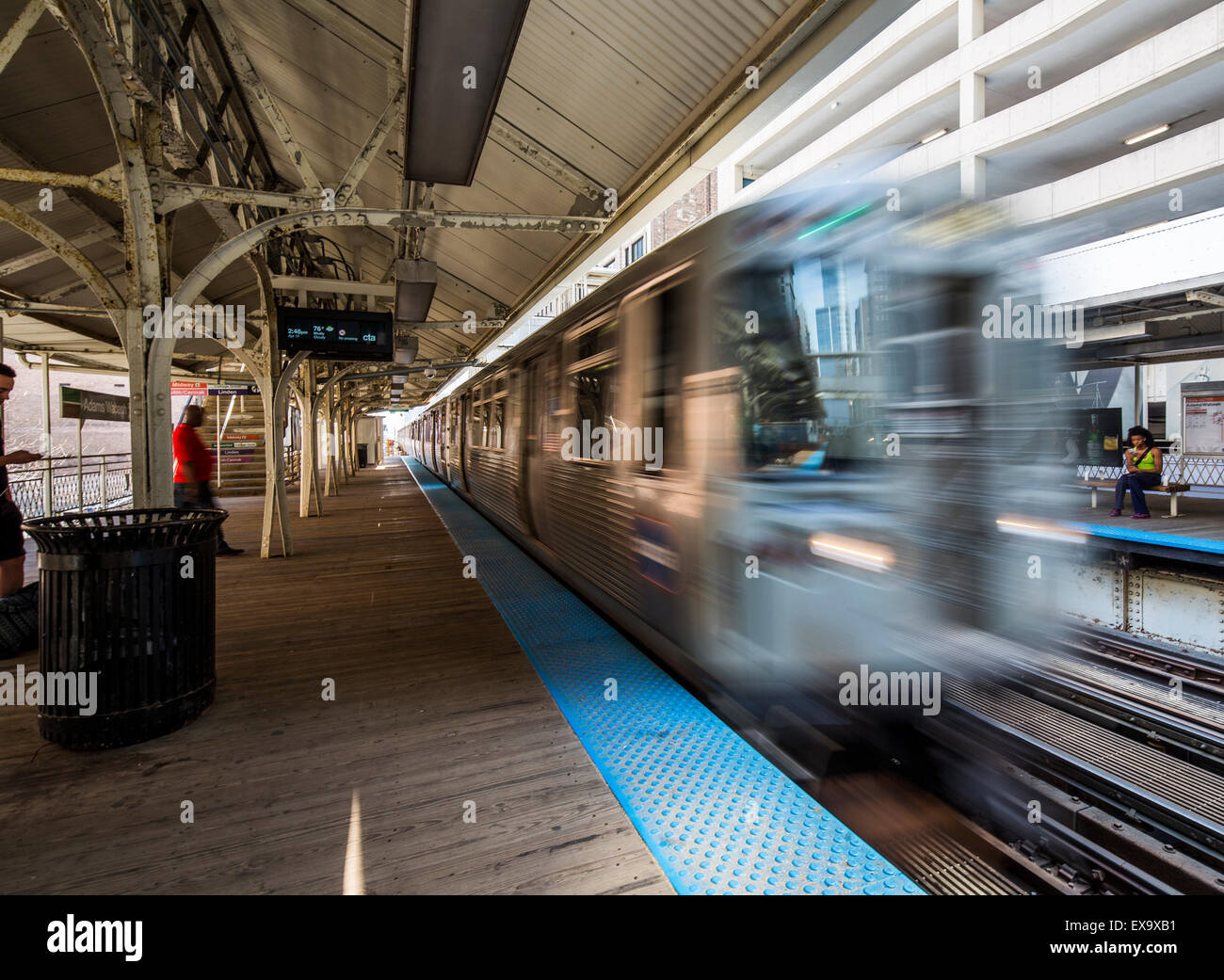 the Kimball brown line Loop train arriving at Adams Wabash station, Chicago, USA Stock Photo