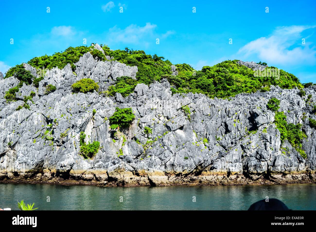 Limestone rocks in Halong Bay, Vietnam Stock Photo - Alamy