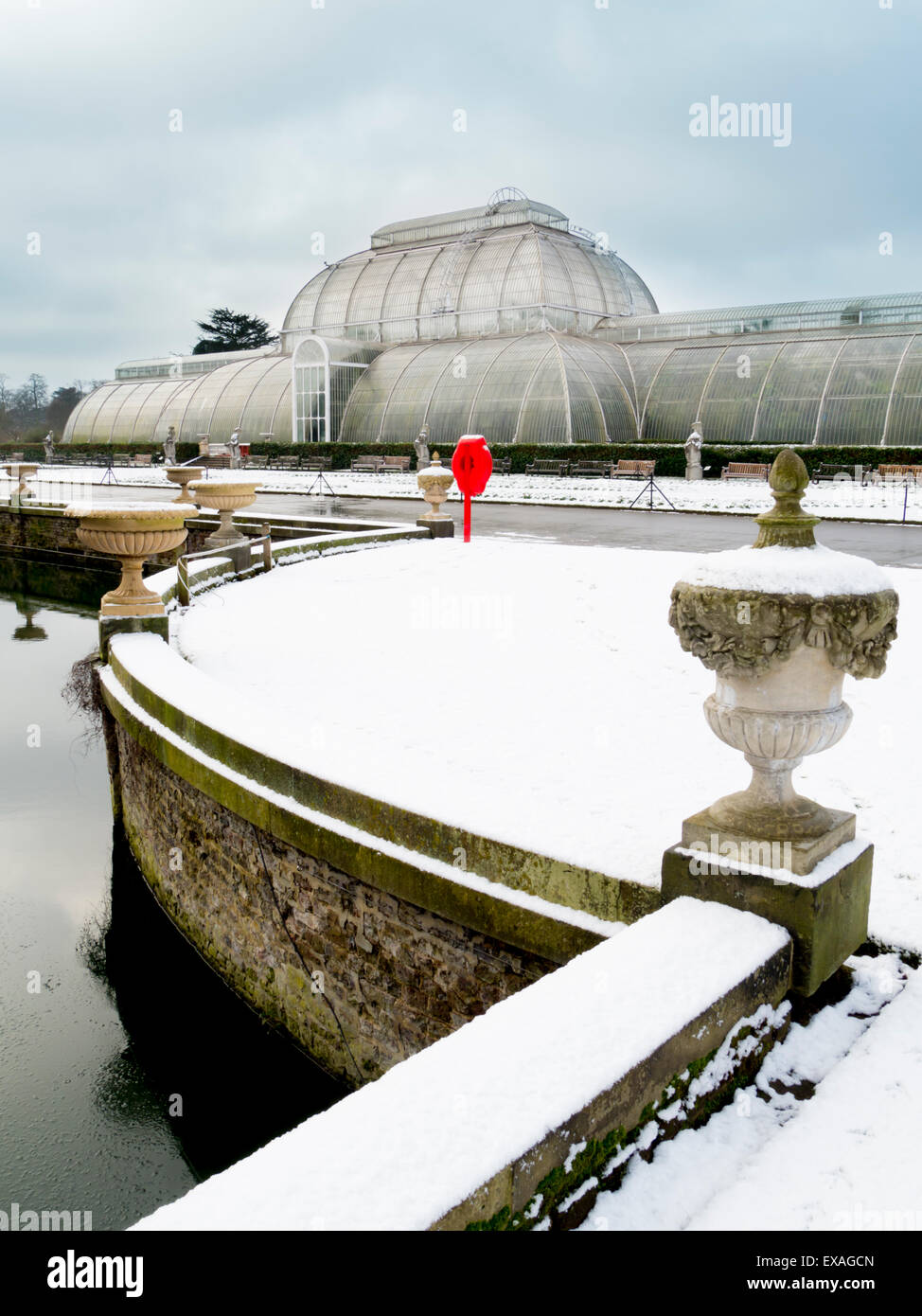 Palm House in Kew Gardens in winter, Royal Botanic Gardens, UNESCO Site, Kew, Greater London, England, United Kingdom Stock Photo