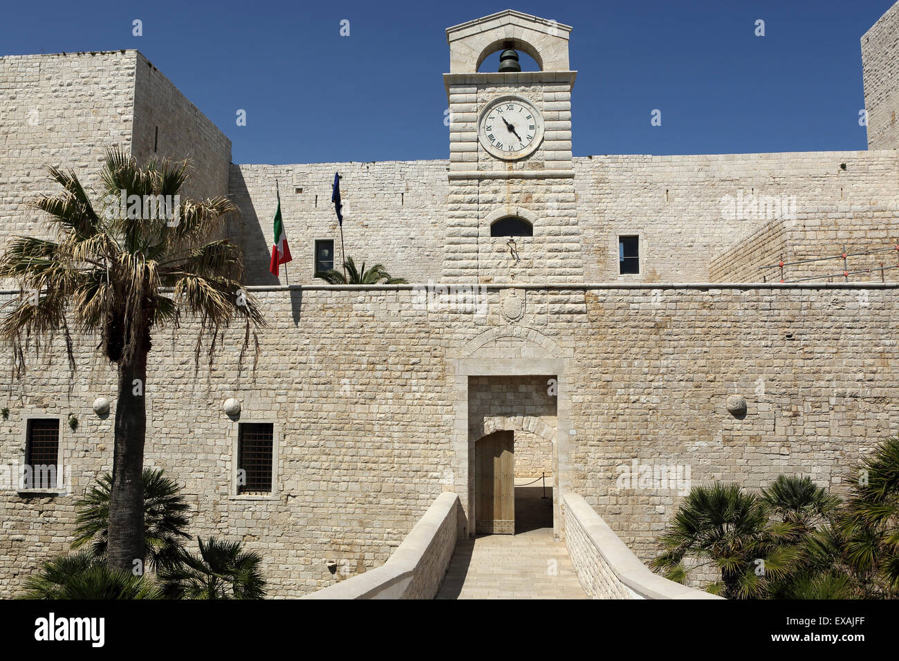 The gate of Castello Svevi, the 13th century castle built for King Frederick II, the Holy Roman Emperor, in Trani, Apulia, Italy Stock Photo