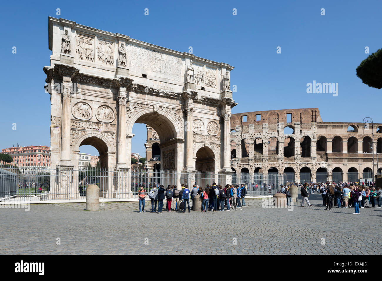 Arch of Constantine (Arco di Costantino) and the Colosseum, UNESCO World Heritage Site, Rome, Lazio, Italy, Europe Stock Photo