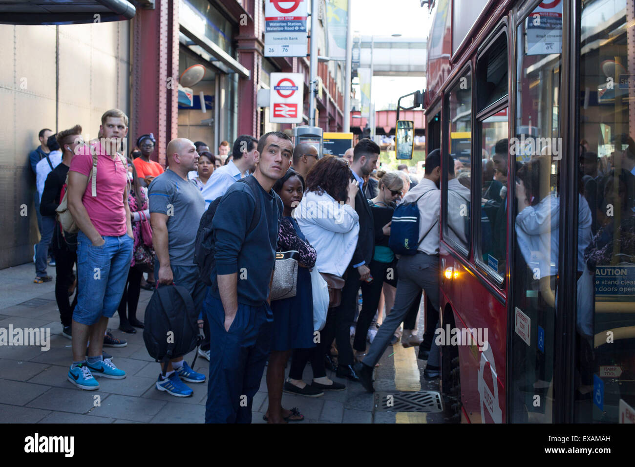 Bus strikes hires stock photography and images Alamy