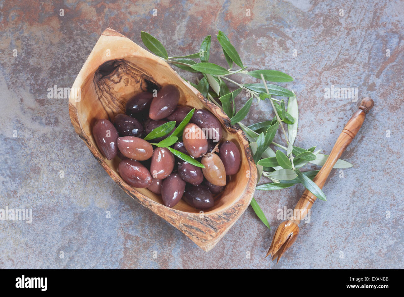 Olives top view hi-res stock photography and images - Alamy