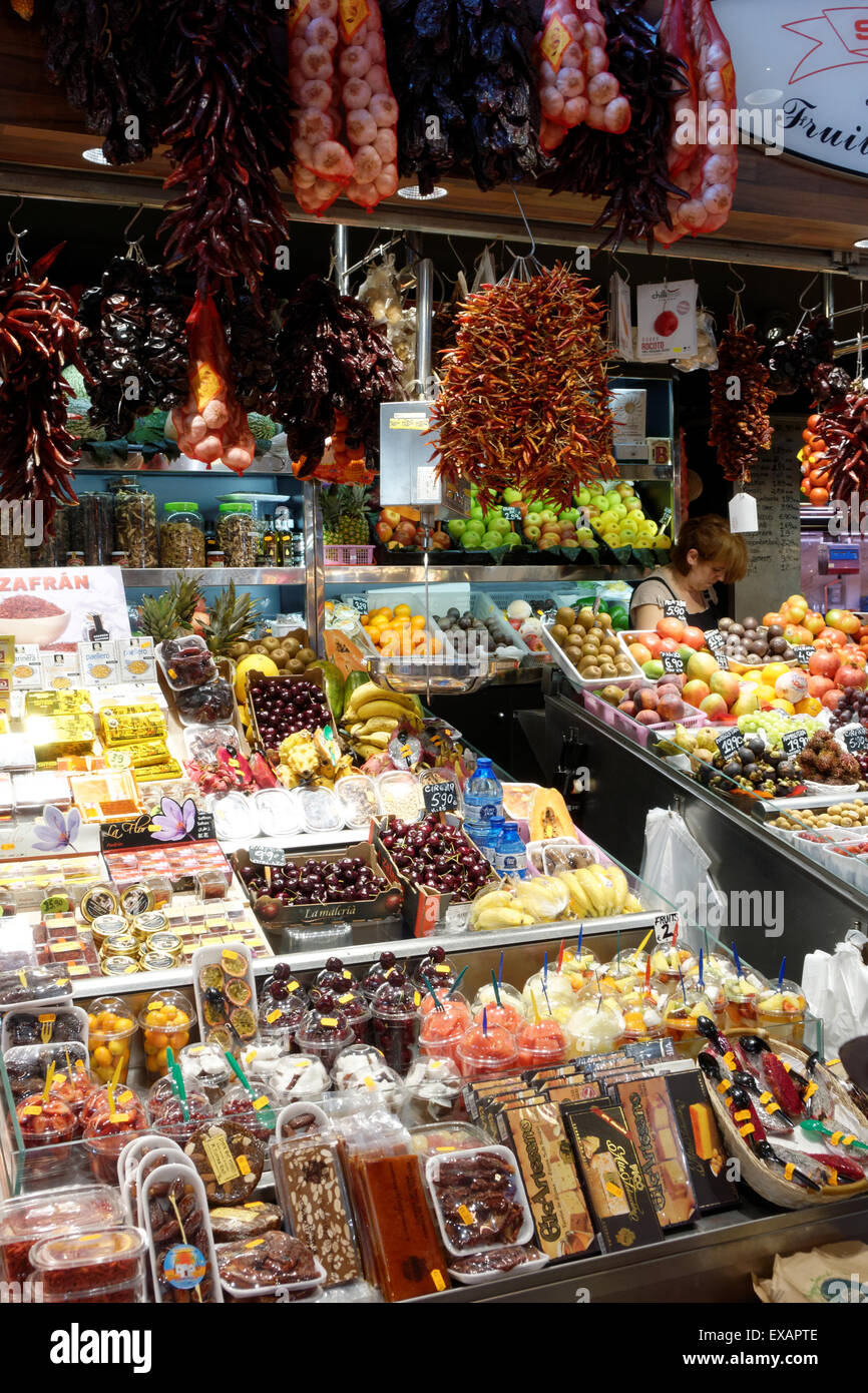 FRUIT AND FISH MARKET 'MERCAT DE LA BOQUE' Stock Photo Alamy