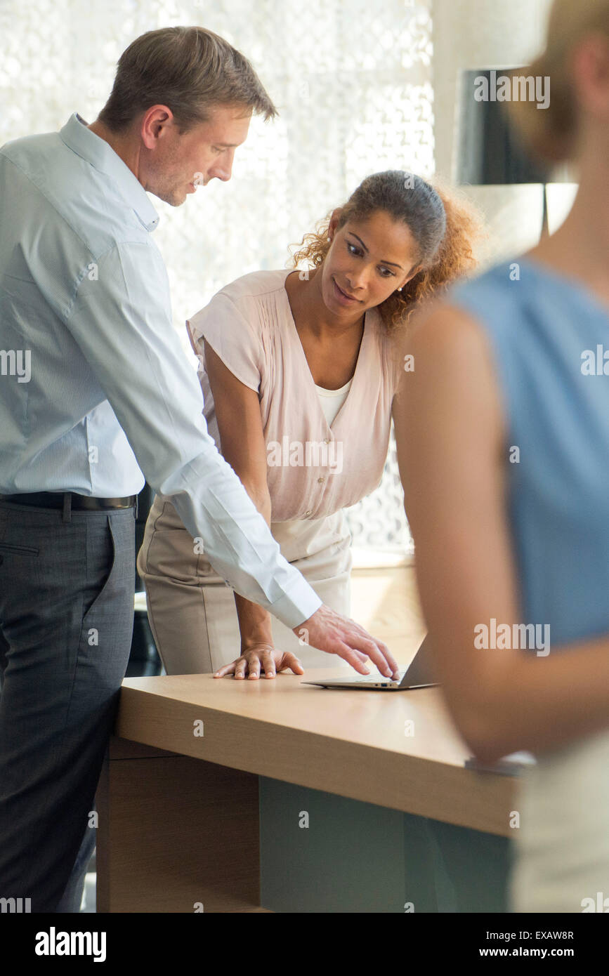 Customer relationship hi-res stock photography and images