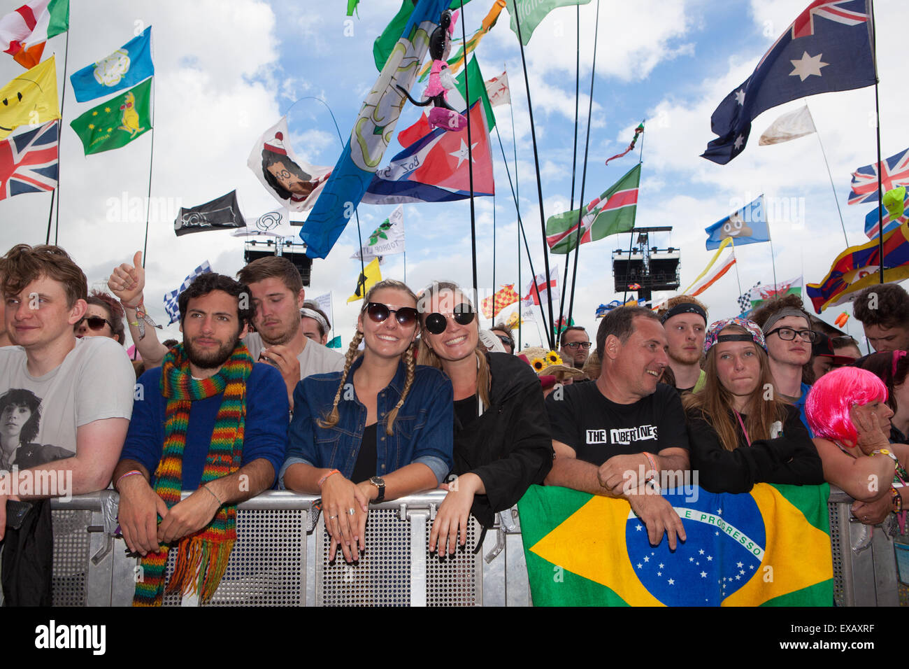 Crowd at The Pyramid Stage, Glastonbury Music Festival, Somerset UK 2015 Stock Photo