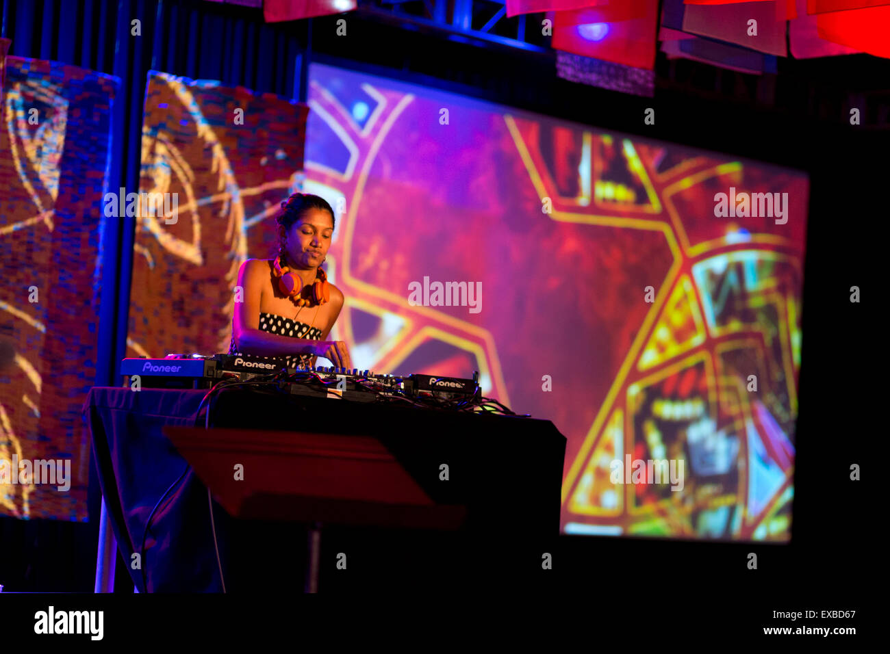DJ set and digital projections by Sri Lankan artists collective 'Bang