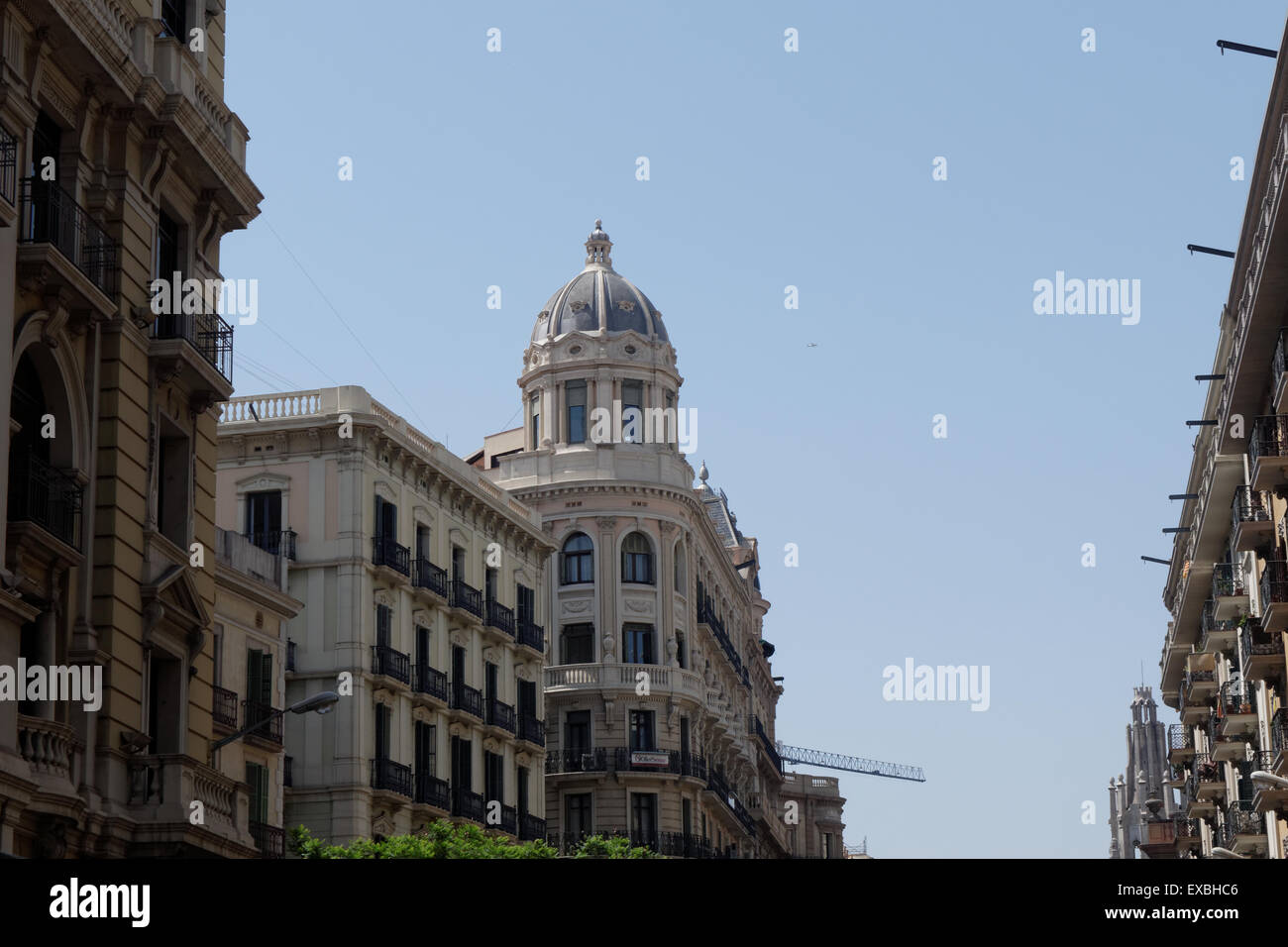 Barcelona statues hi-res stock photography and images - Alamy