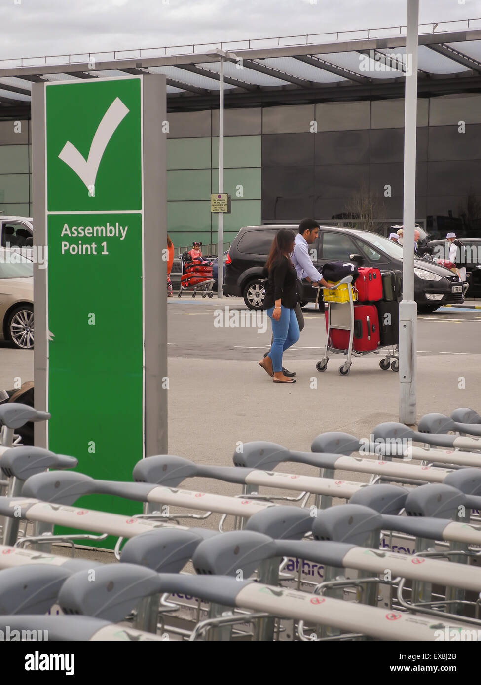 heathrow baggage trolleys