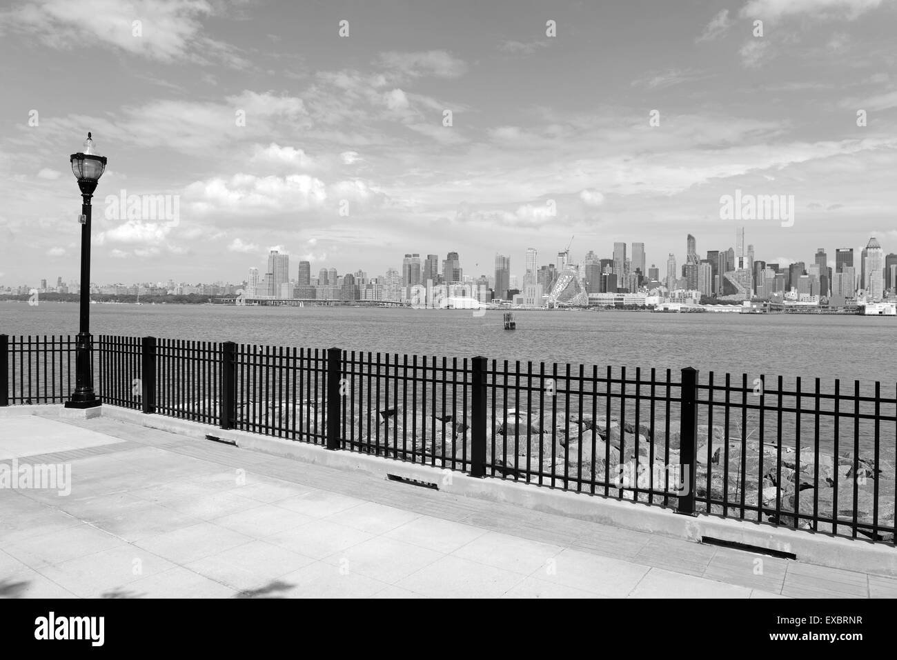 Manhattan skyline with Hudson River, New York City Stock Photo Alamy