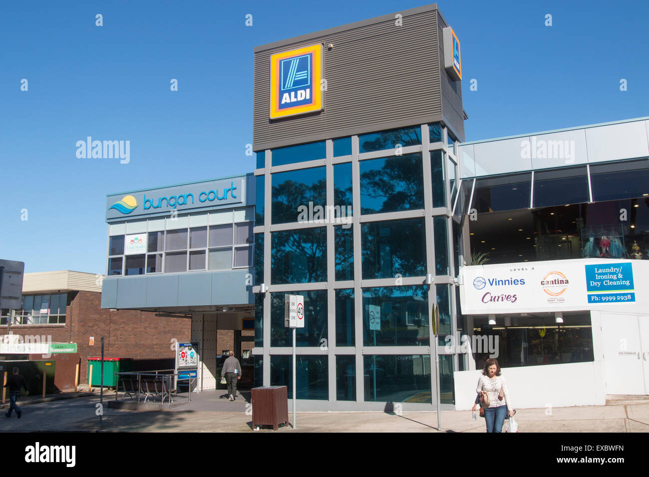 Aldi shopping bag hires stock photography and images Alamy