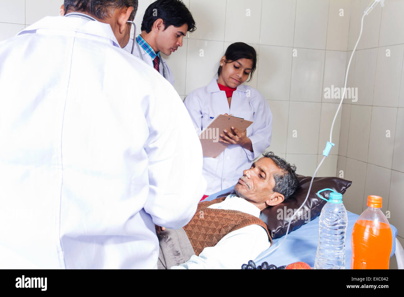 indian doctor hospital Patient Stethoscope Checking Stock Photo - Alamy