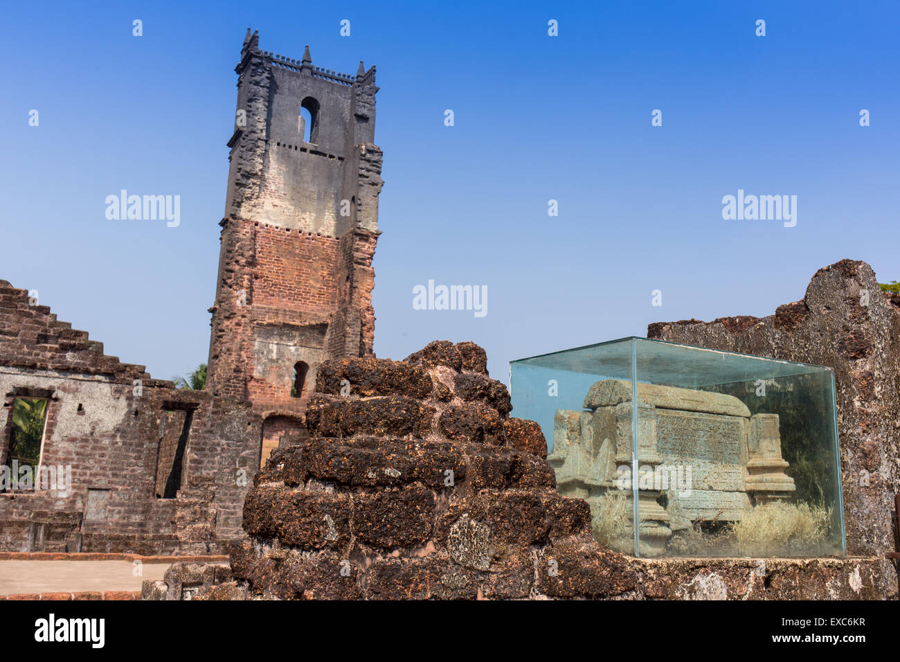 Ruins of two old churches in the village in India Stock Photo