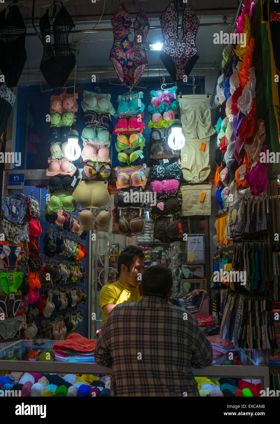 Bras Shop In The Grand Bazaar, Shemiranat County, Tehran, Iran Stock Photo  - Alamy