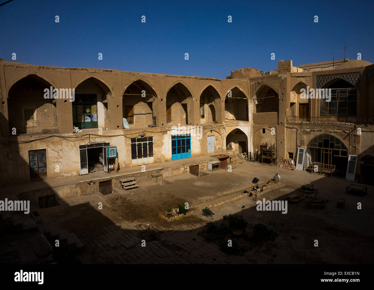 Caravanserai Courtyard In The Bazaar Isfahan Province Kashan Iran