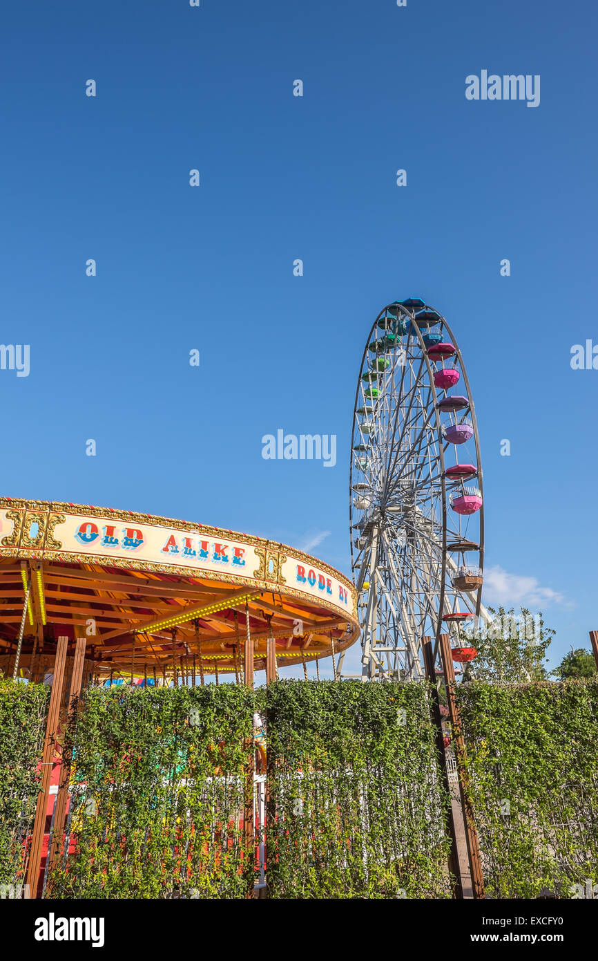 Fairground attraction hi-res stock photography and images - Alamy