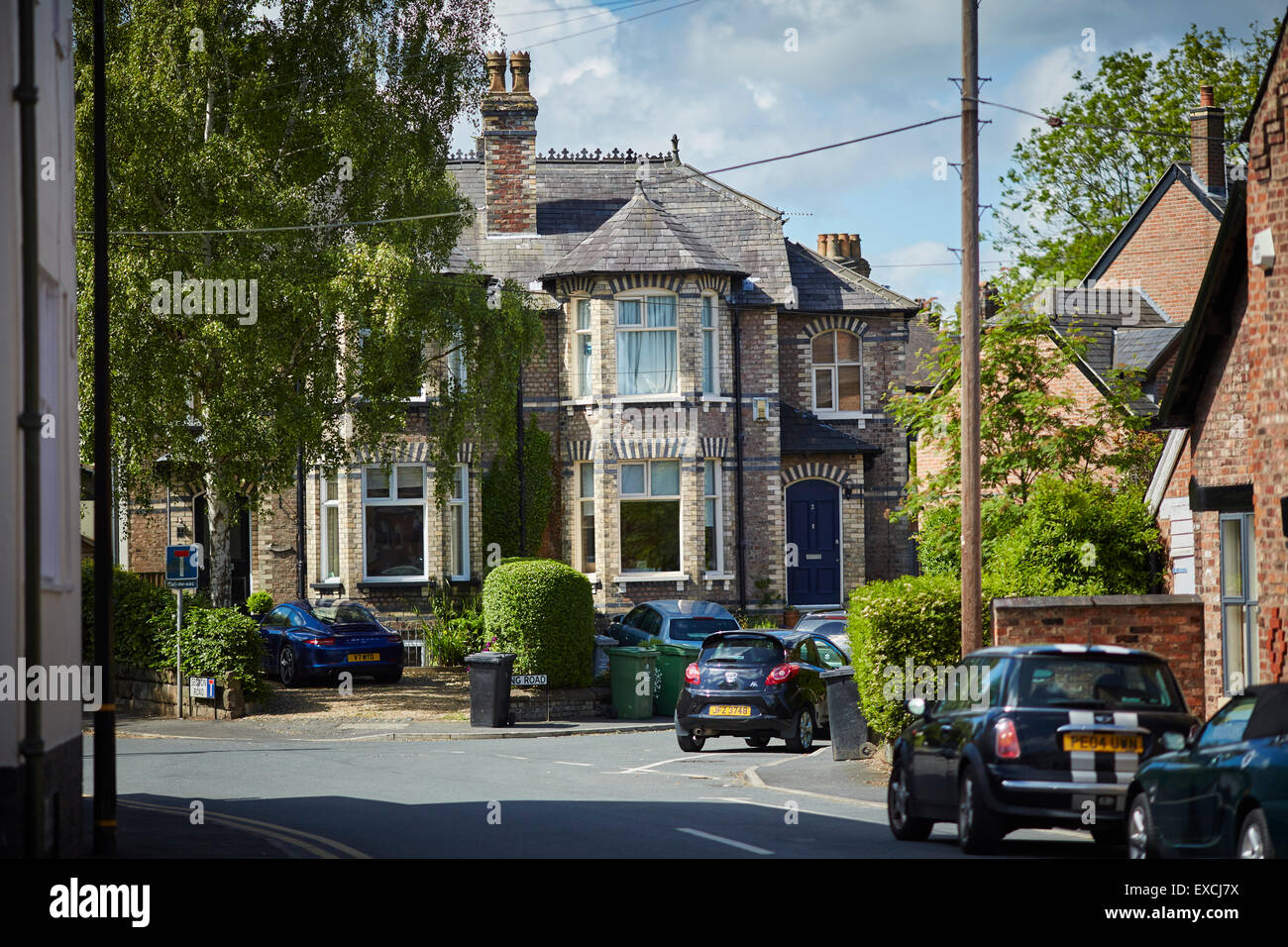 Hale Cheshire High Resolution Stock Photography and Images Alamy