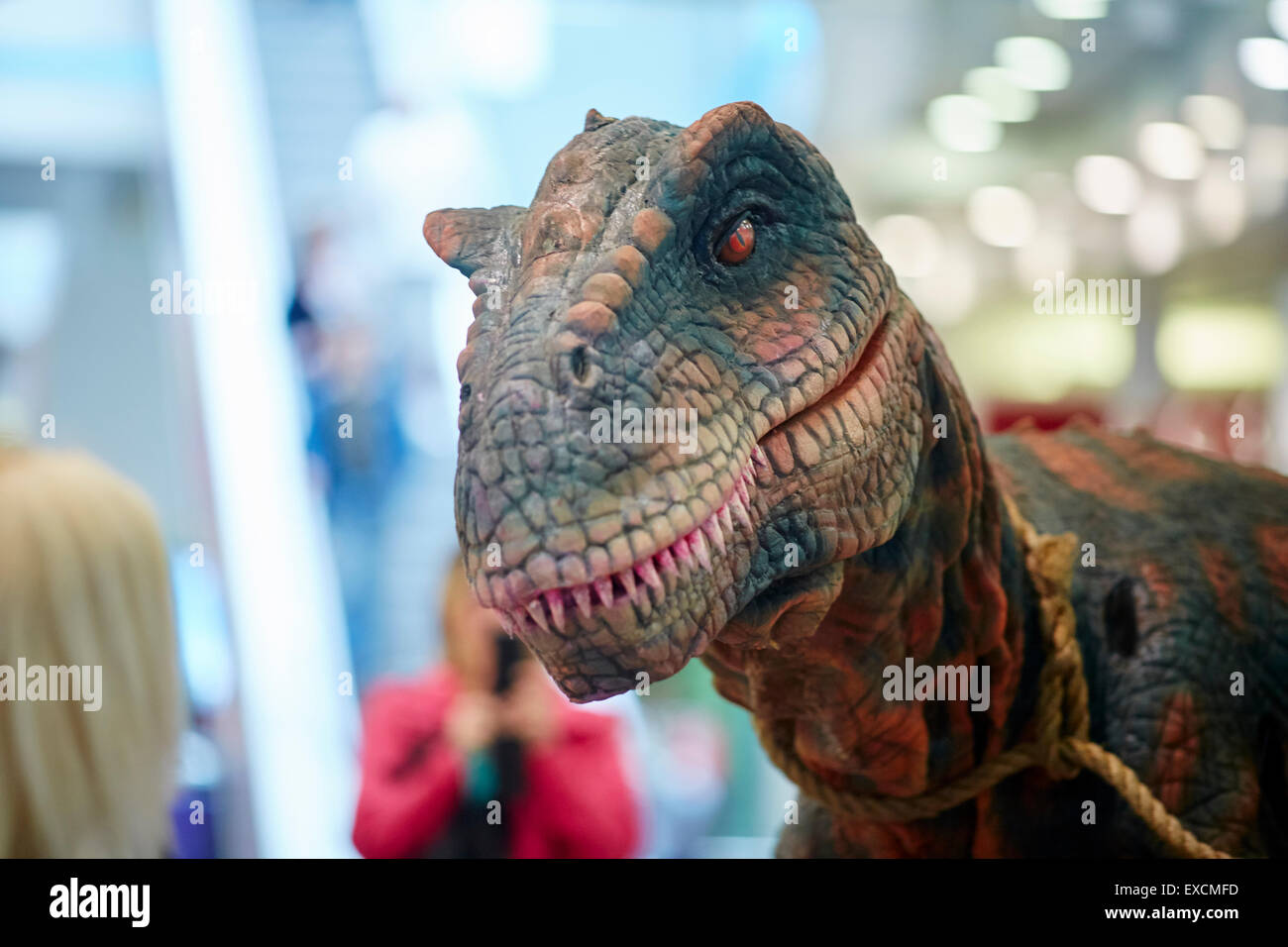 LOWRY OUTLAT MALL AT MEDIACITY Salford Quays  dinosaur visitor brings some Jurassic fun to the weekends markets   Shop shopping Stock Photo