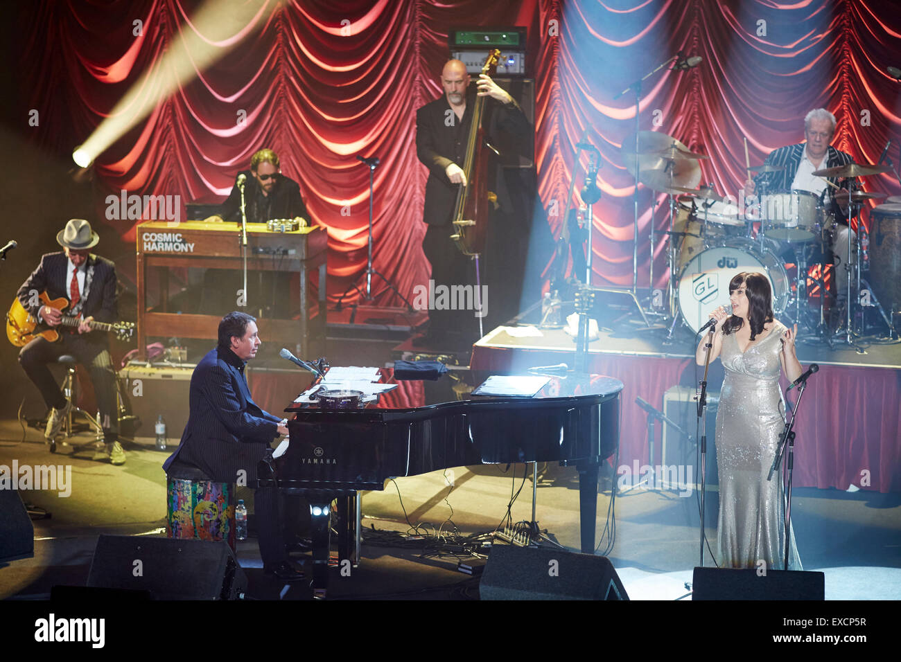 Jools Holland  Big band event at Blackpool's Winter Garden for  BBC television show   Singer Rumer, special guest Stock Photo
