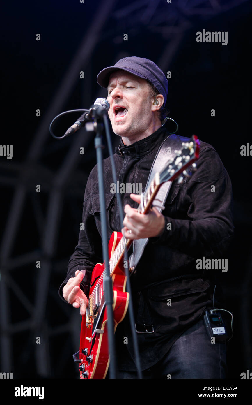 Manchester, UK. 11th July 2015. Former Doves members Jez Williams and ...