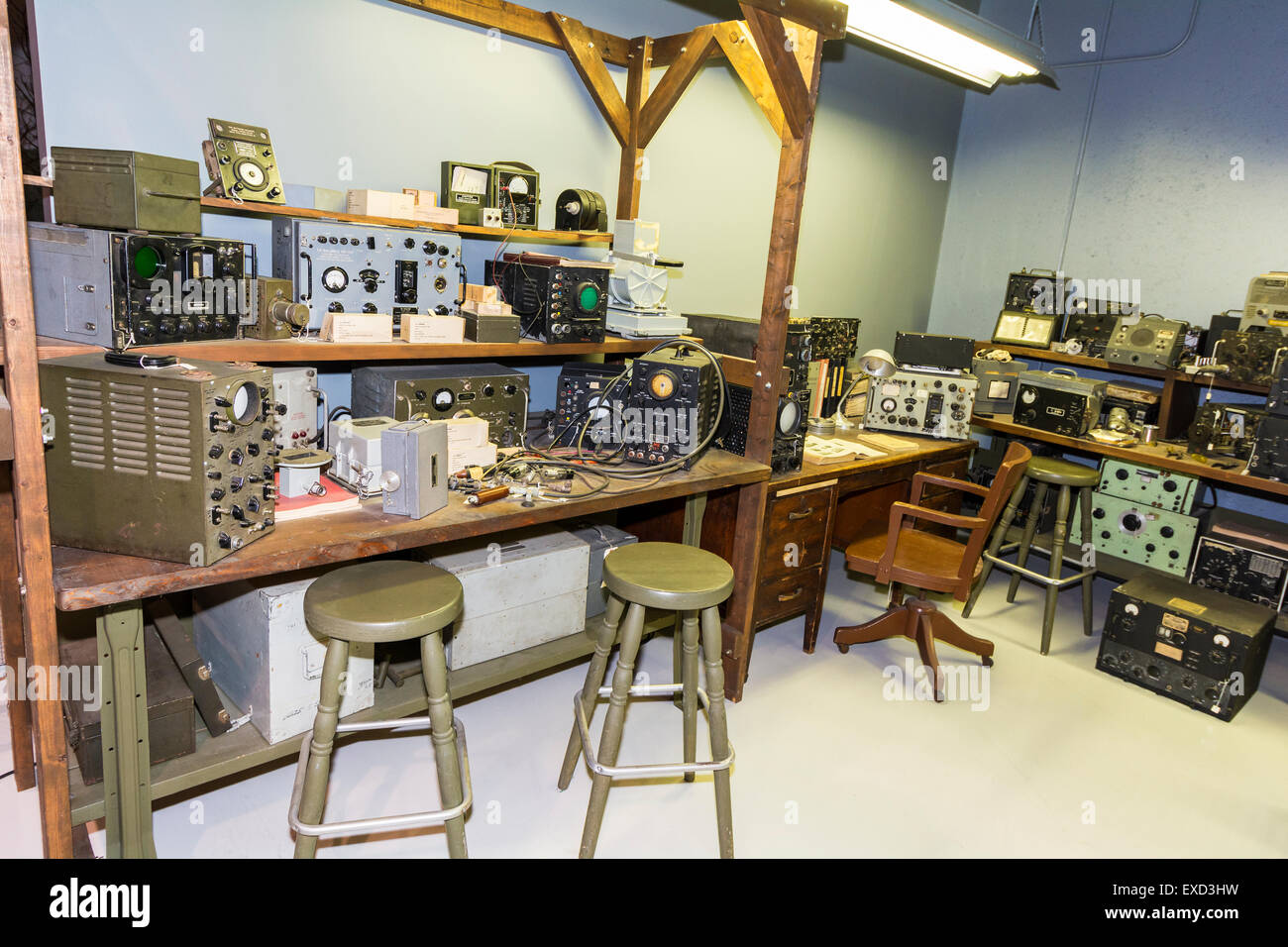 Radio repair shop hires stock photography and images Alamy