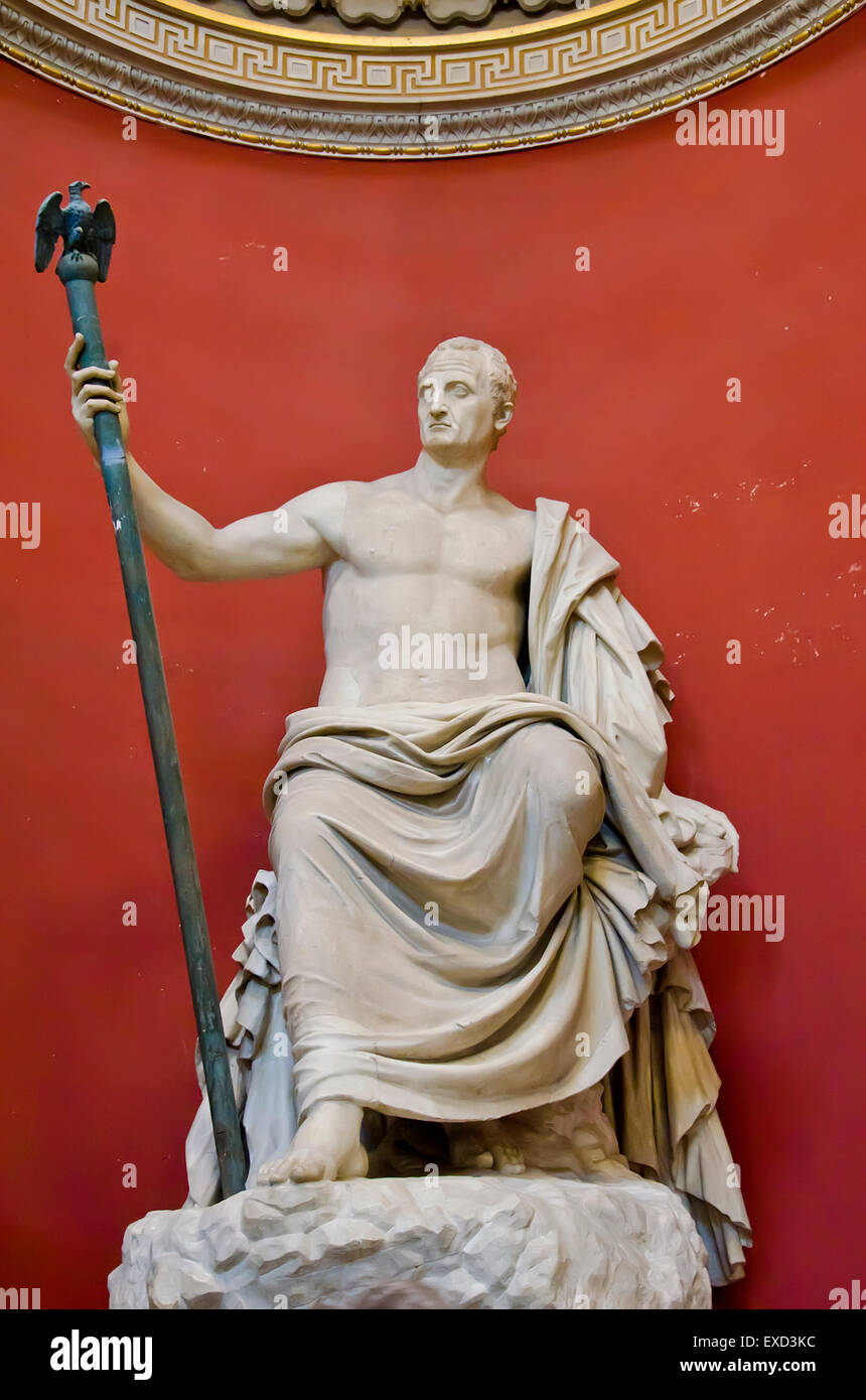 Statue of the Roman emperor Galba in the Sala Rotonda of the Museo Pio-Clementino at the Vatican Museum Stock Photo