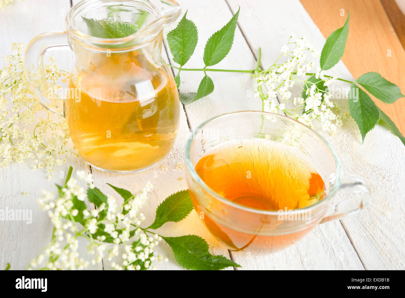 Elder lifestyle hi-res stock photography and images - Alamy