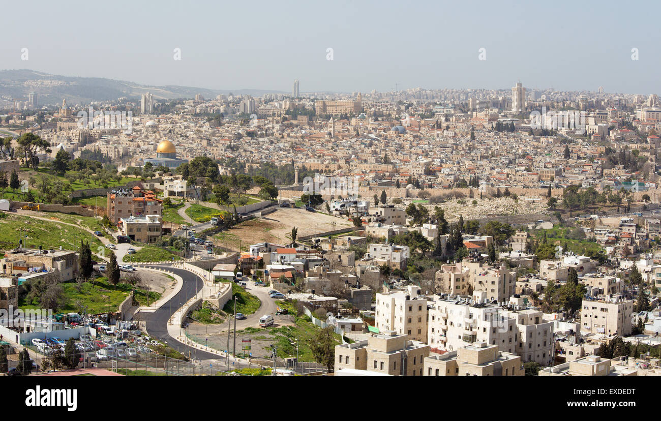 Jerusalem - Outlook from Mount of Olives to old city Stock Photo - Alamy