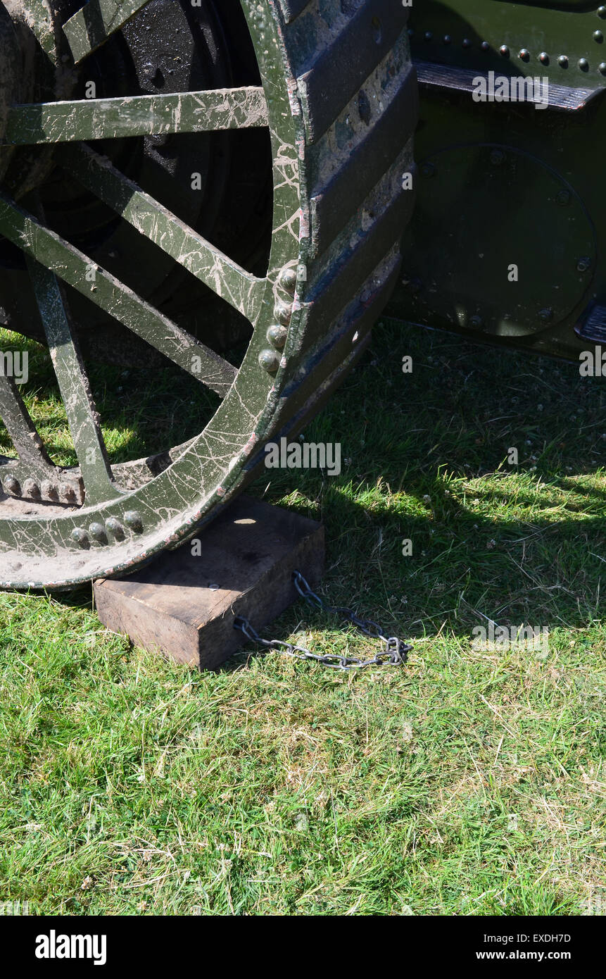 Wood wheel chock braking a steam traction engine Stock Photo Alamy