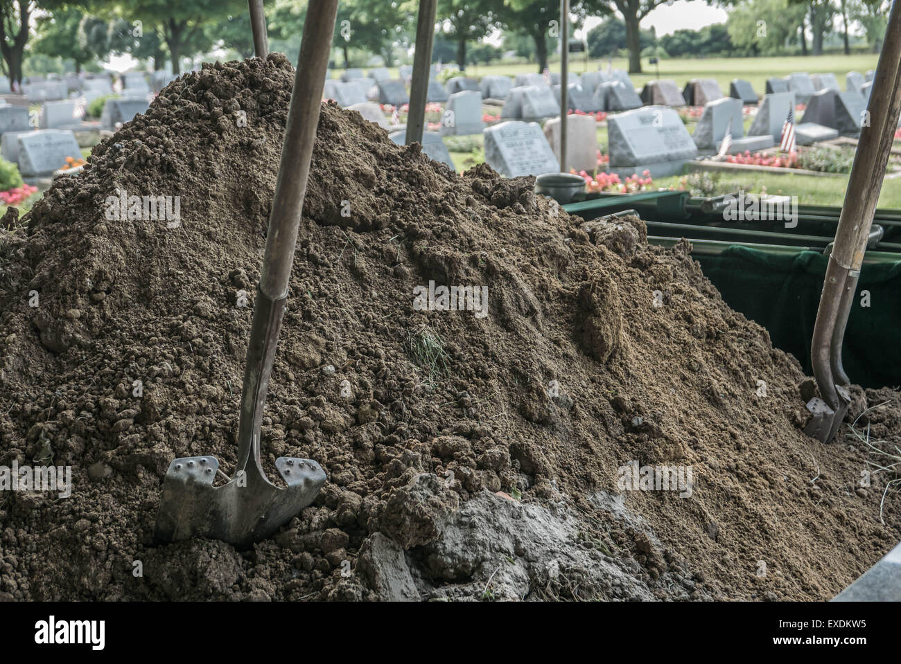 Grave digging hires stock photography and images Alamy