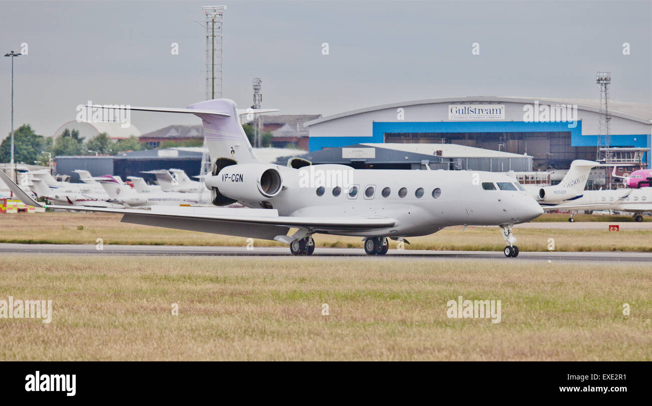TAG Aviation Gulfstream Aerospace G550 VPCGN arriving at LondonLuton