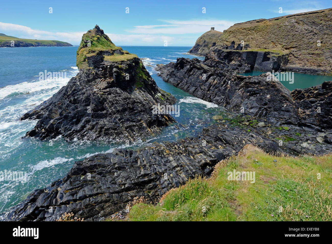 Abereiddy on the north Pembrokeshire coast, location of the Blue Lagoon an abandoned quarry now flooded. Stock Photo