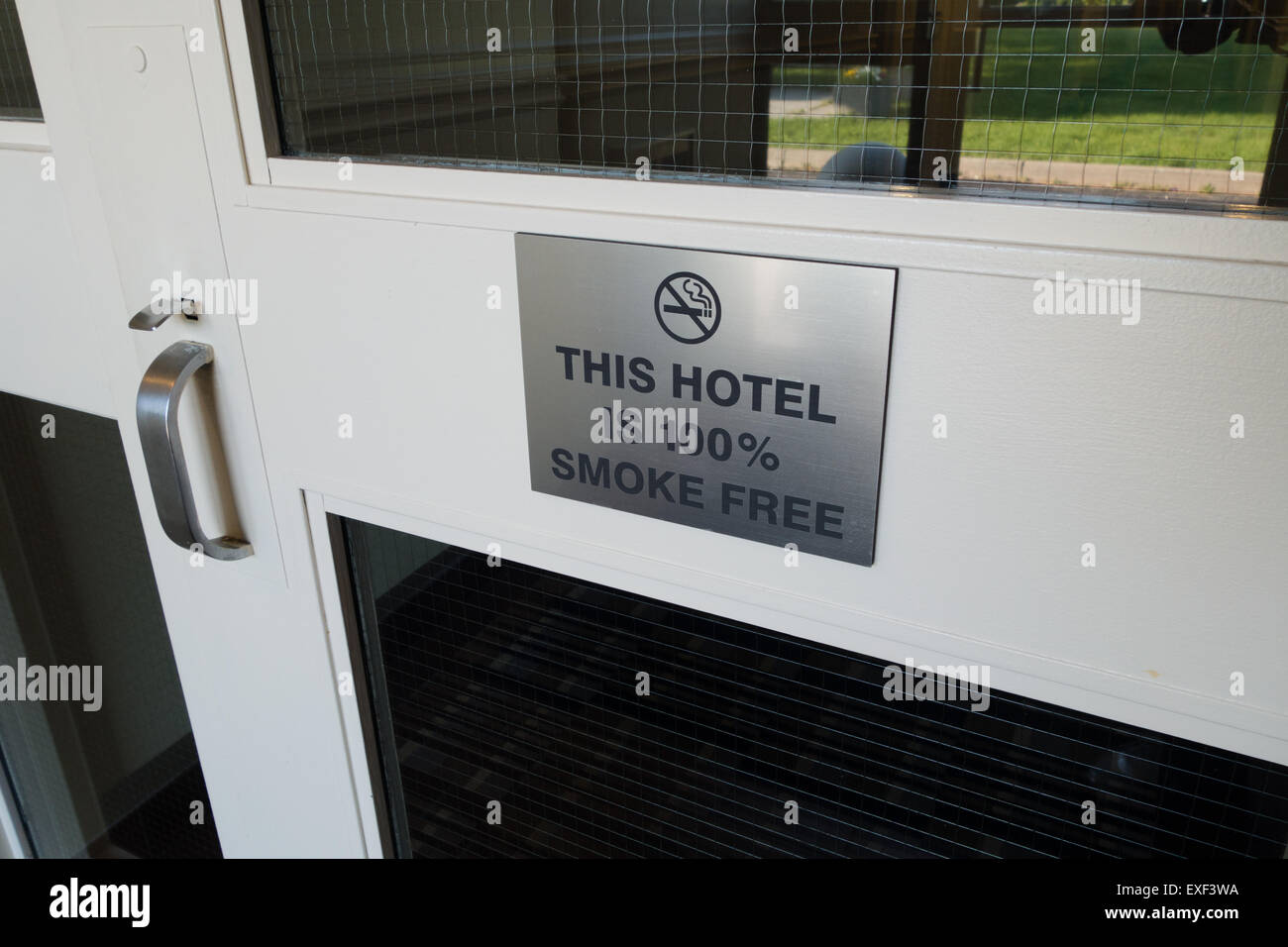 smoke free hotel sign Stock Photo Alamy