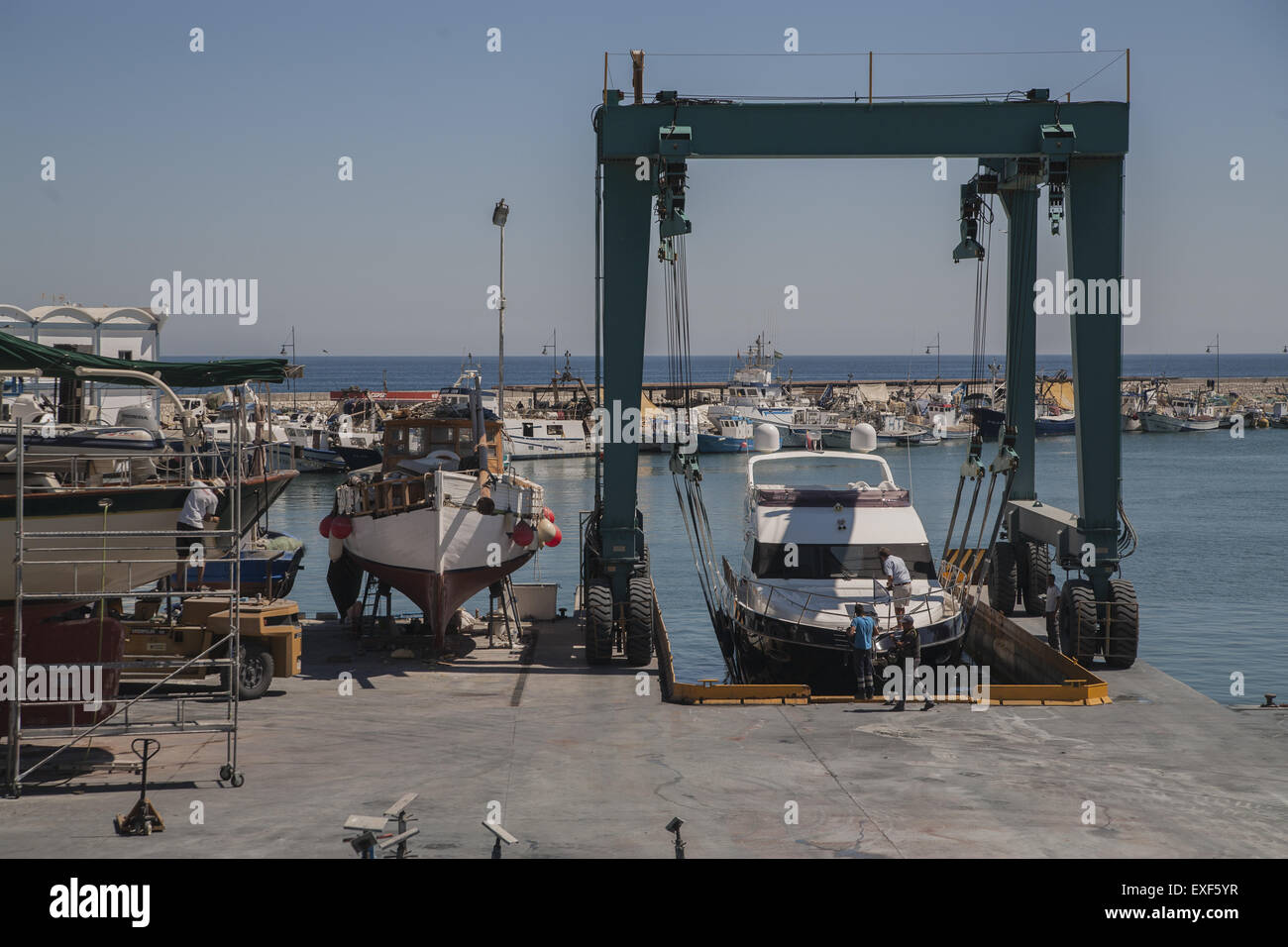 marine repair and maintenance Stock Photo Alamy