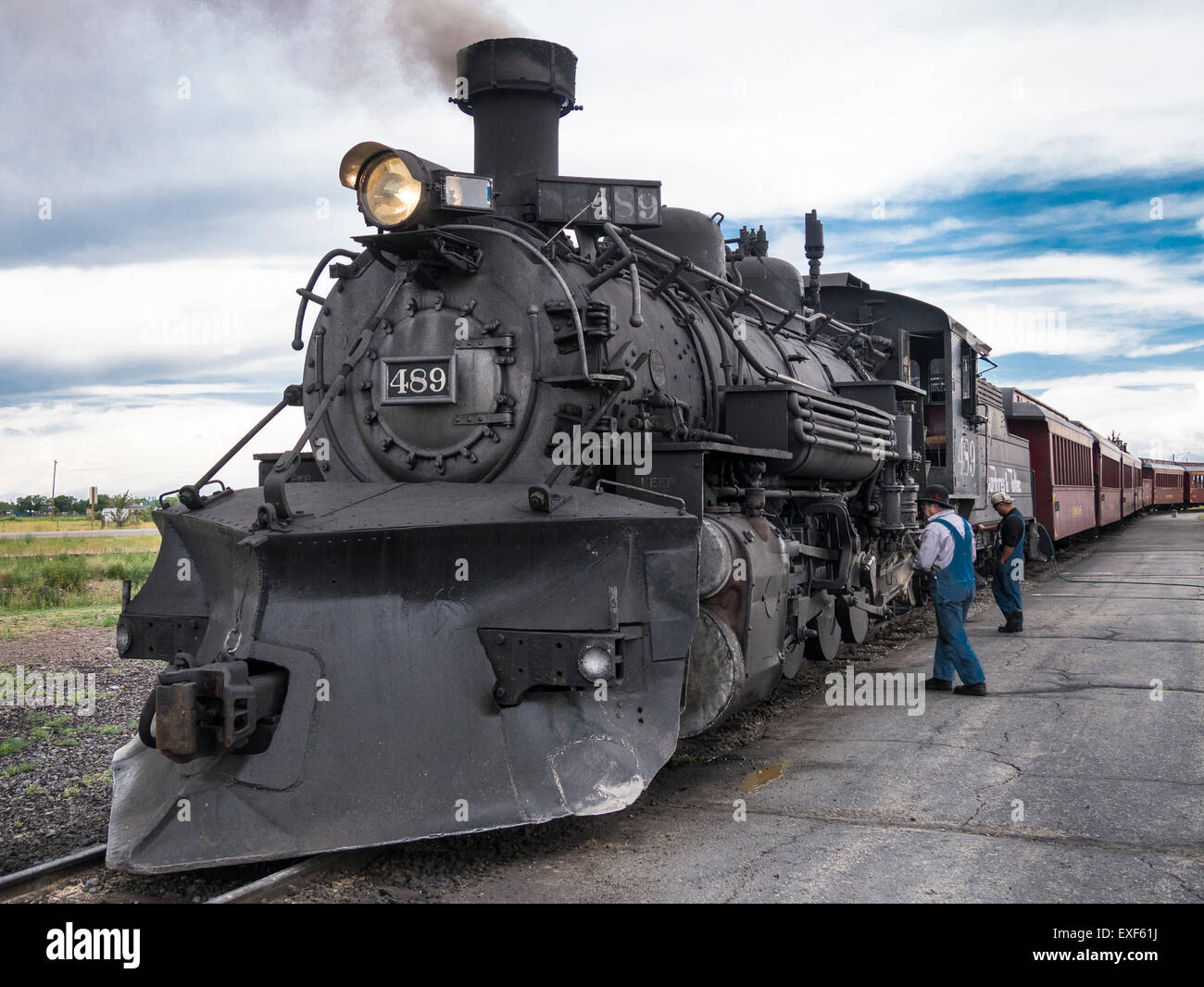 steam-locomotive-engine-489-cumbres-toltec-scenic-railroad-antonito-EXF61J.jpg