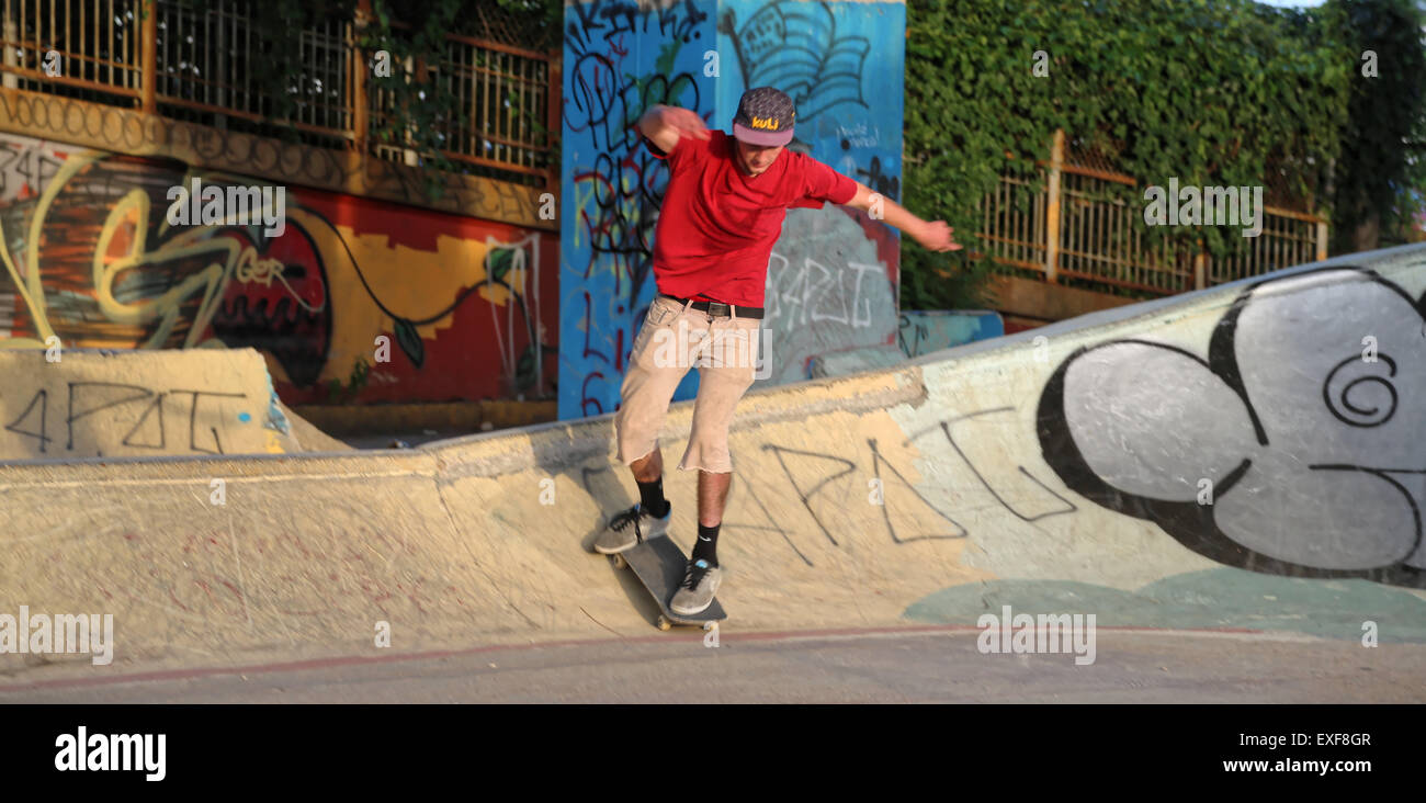 Kingshighway skateboard park in St. Louis, MO Stock Photo Alamy