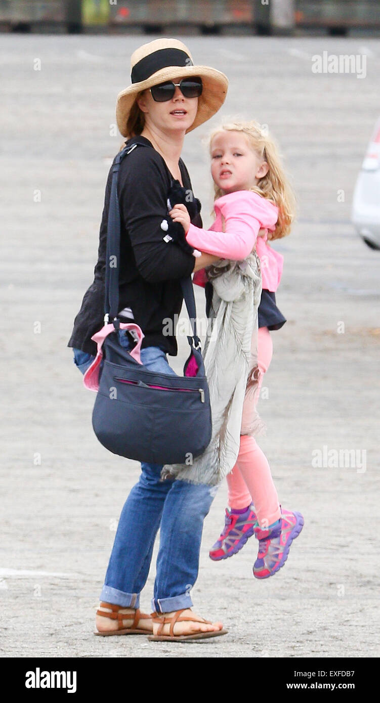 Amy Adams Takes Daughter Aviana To Los Angeles Zoo Featuring: Amy Adams ...