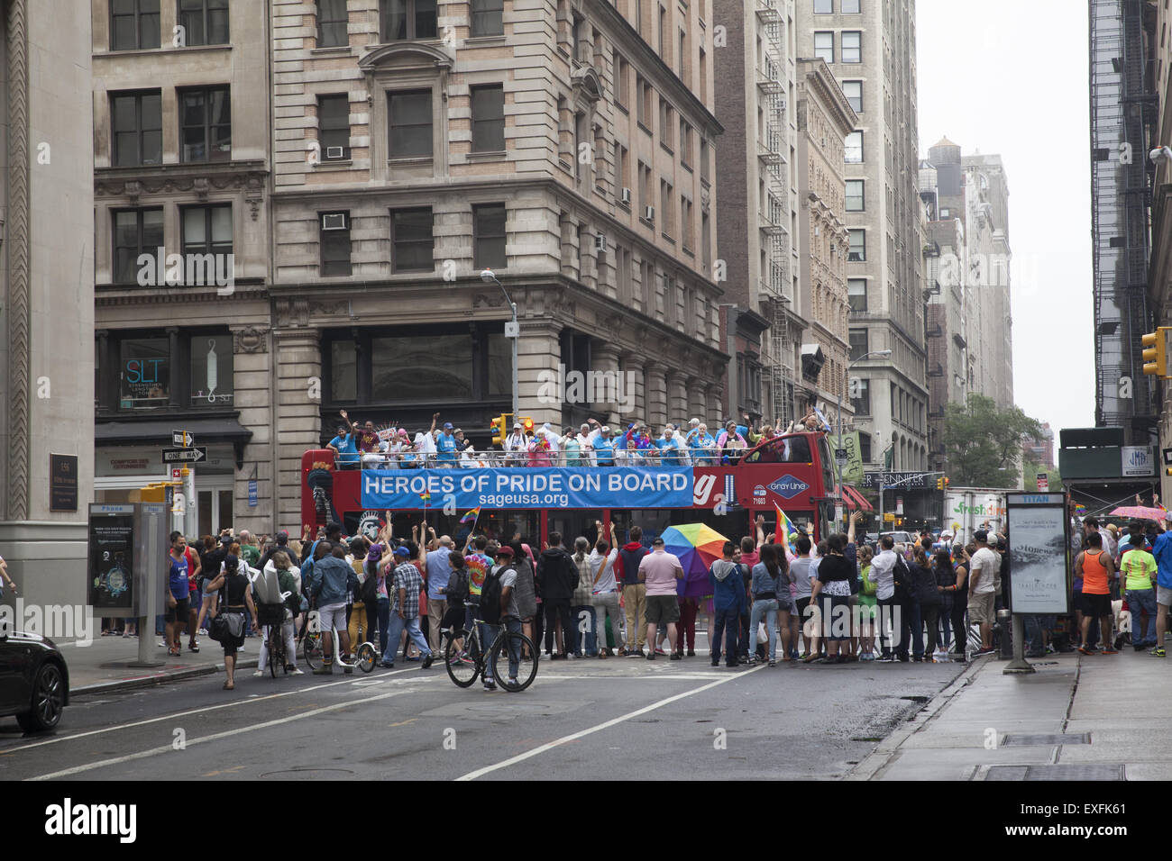 Gay pride parade new york city hi-res stock photography and images - Alamy