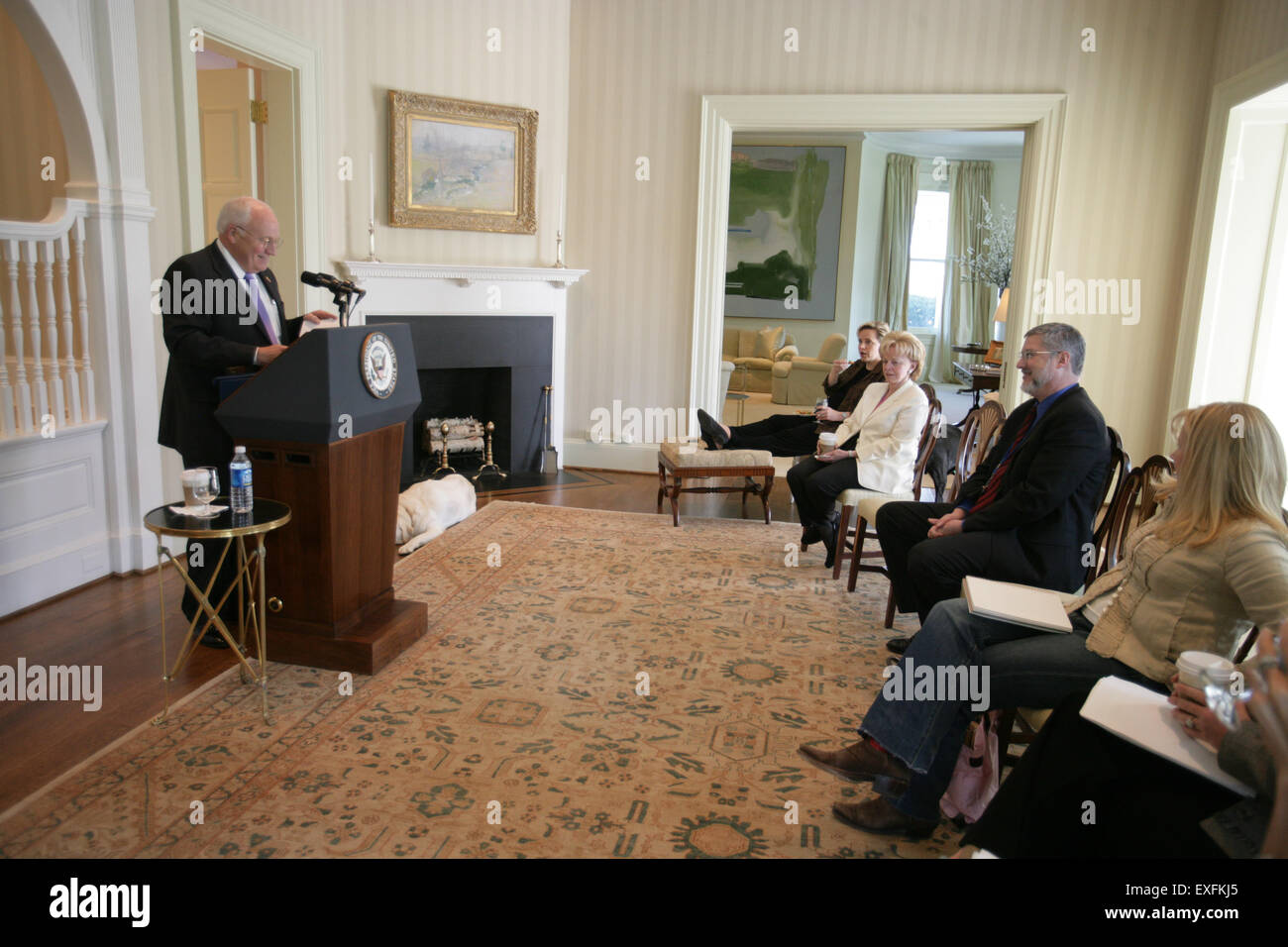 Lynne Cheney, David Addington and Mary Cheney Watch Vice President Stock Photo