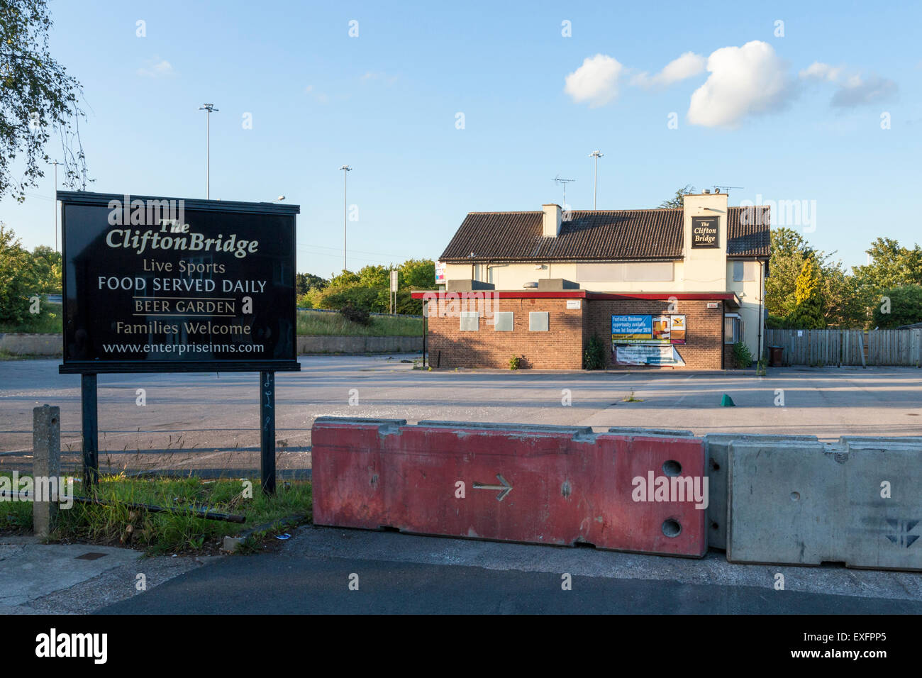 Closed down pub. Clifton Bridge Inn, Silverdale, Nottingham, England Stock Photo Alamy