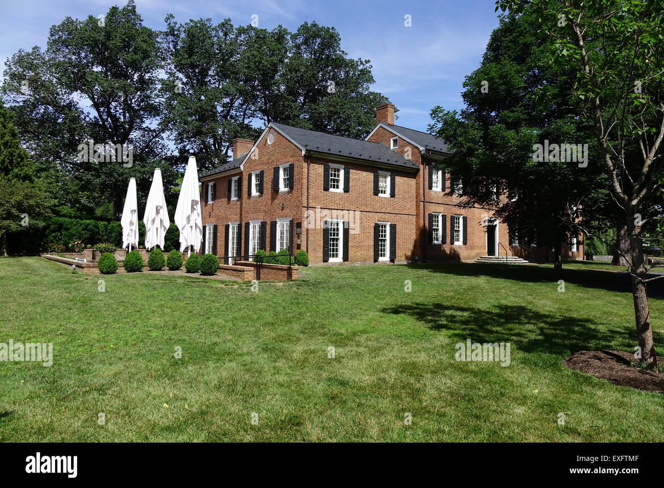 Glen Burnie house surrounded by Glen Burnie gardens, Winchester ...