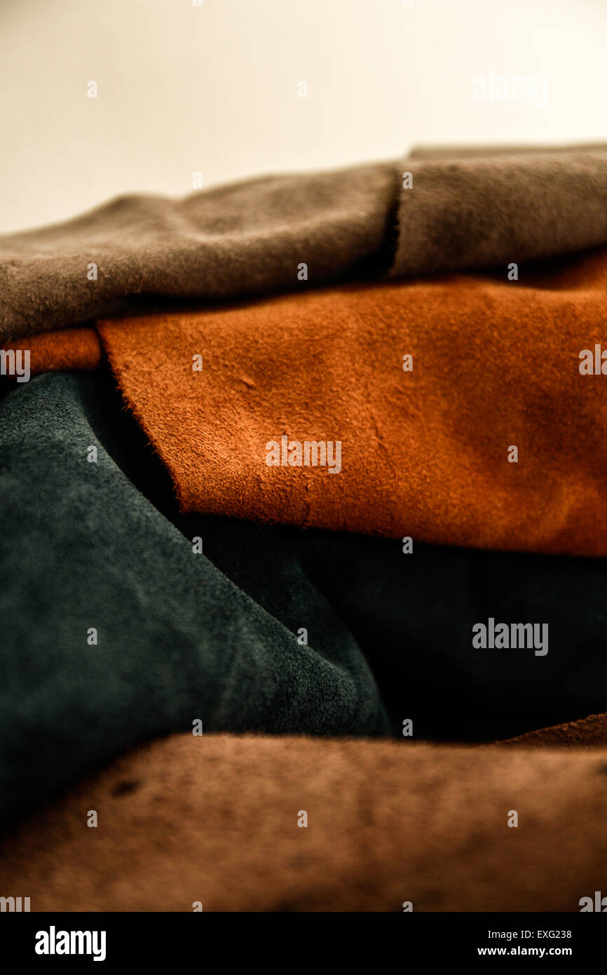 Leather dyes hi-res stock photography and images - Alamy