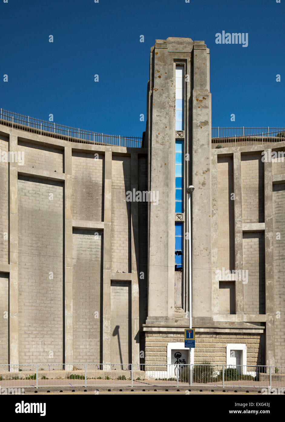 Disused art deco style public lift, Western undercliff, West cliff, Ramsgate. Stock Photo