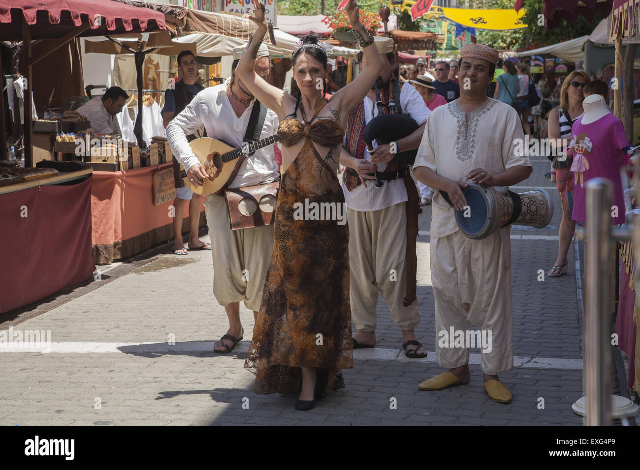 Arabic musicians and dancer Stock Photo