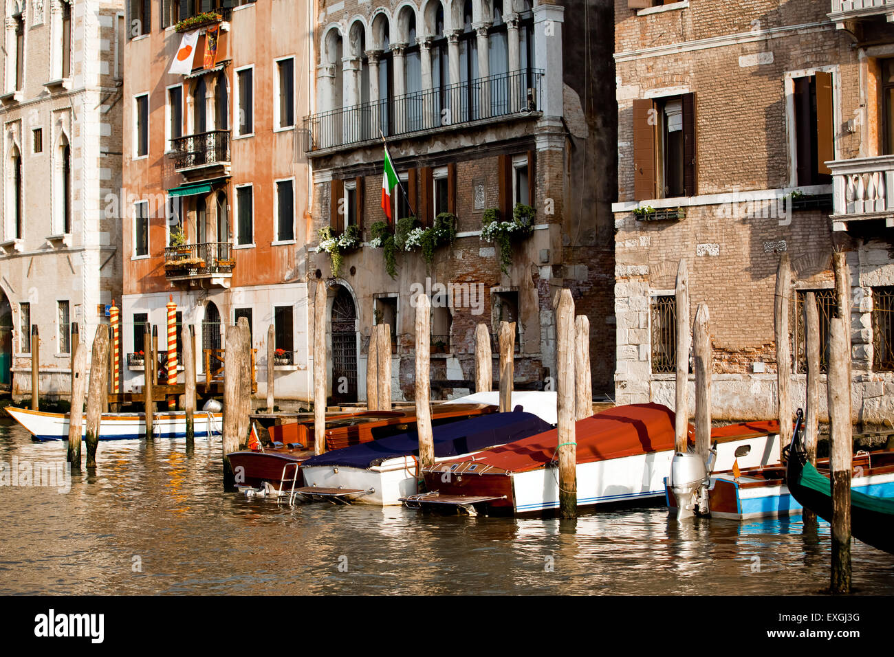 Boats parking in Venice city in Italy Stock Photo - Alamy