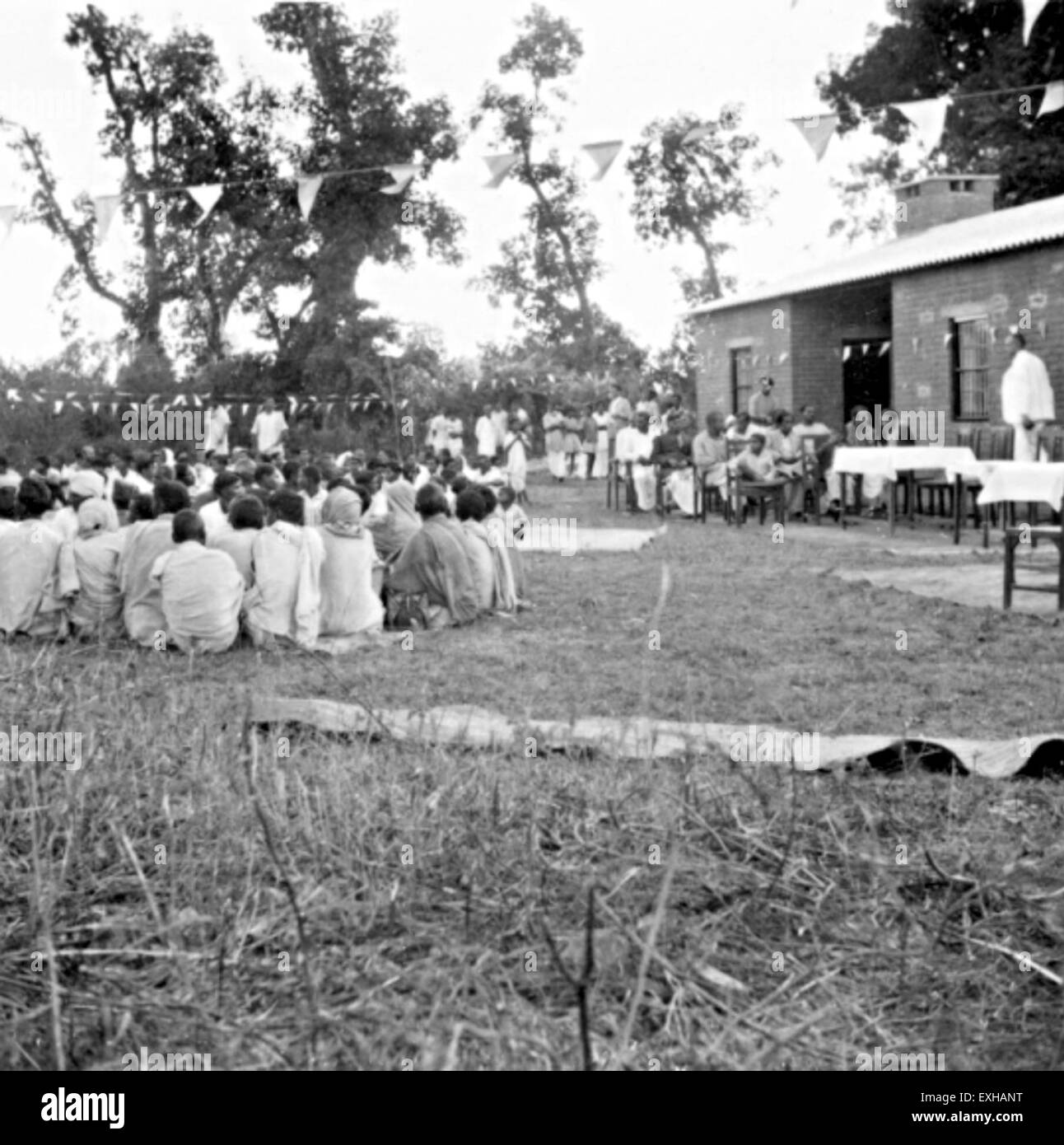 Rural india health care Black and White Stock Photos & Images - Alamy